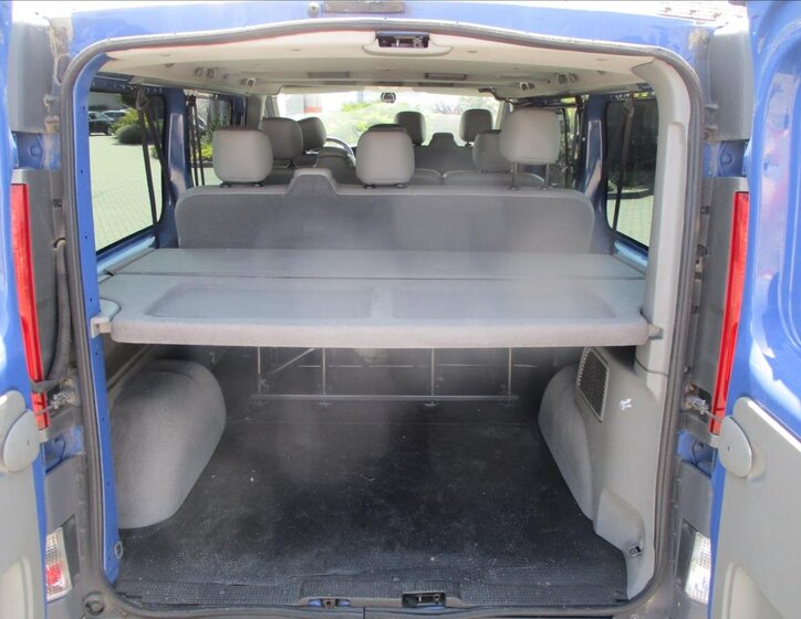 Opel Vivaro Kombi 2,0 l 84 kw