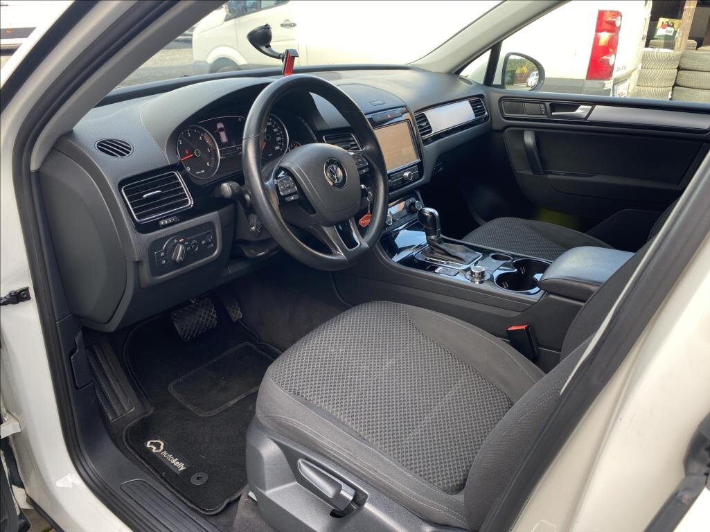 Volkswagen Touareg SUV / Terénní 3,0 l 176 kw