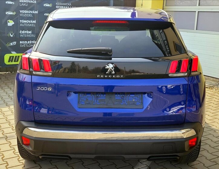 Peugeot 3008 SUV / Terénní 1,5 l 96 kw