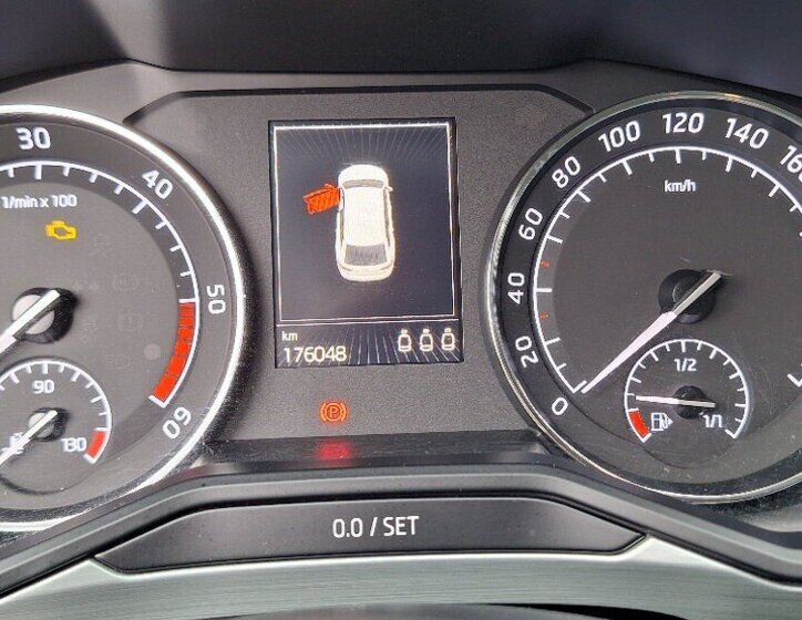 Škoda Superb Kombi 0,0 88 kw