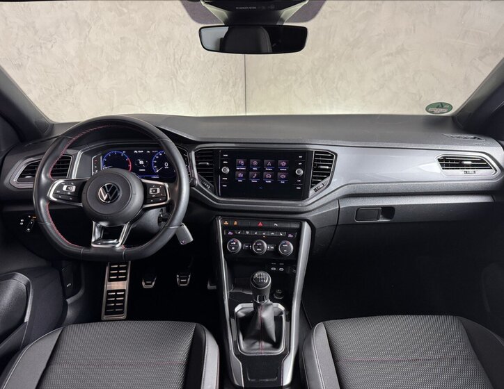 Volkswagen T-Roc SUV 1,5 l 110 kw