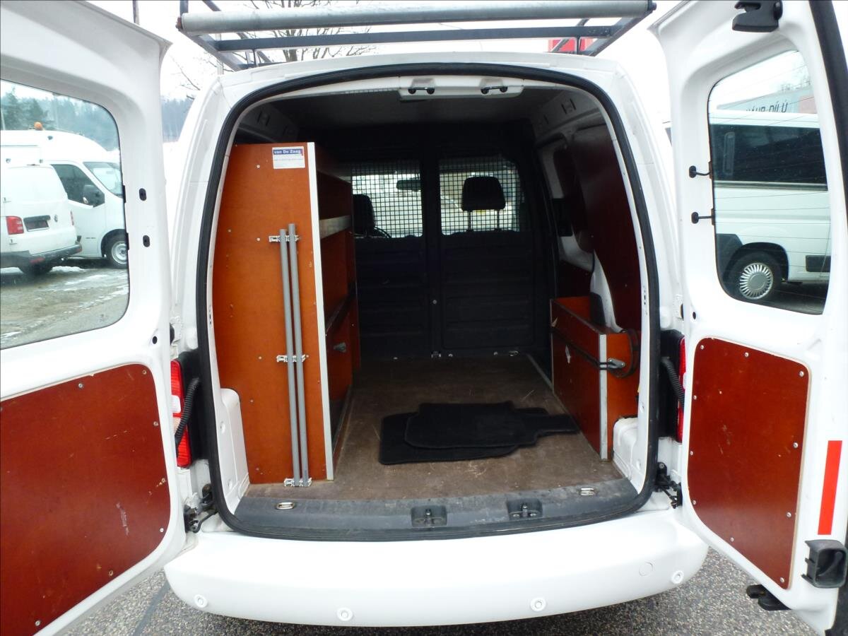 Volkswagen Caddy Skříň 1,6 l 55 kw
