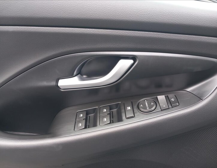 Hyundai i30 Hatchback 1,5 l 70 kw