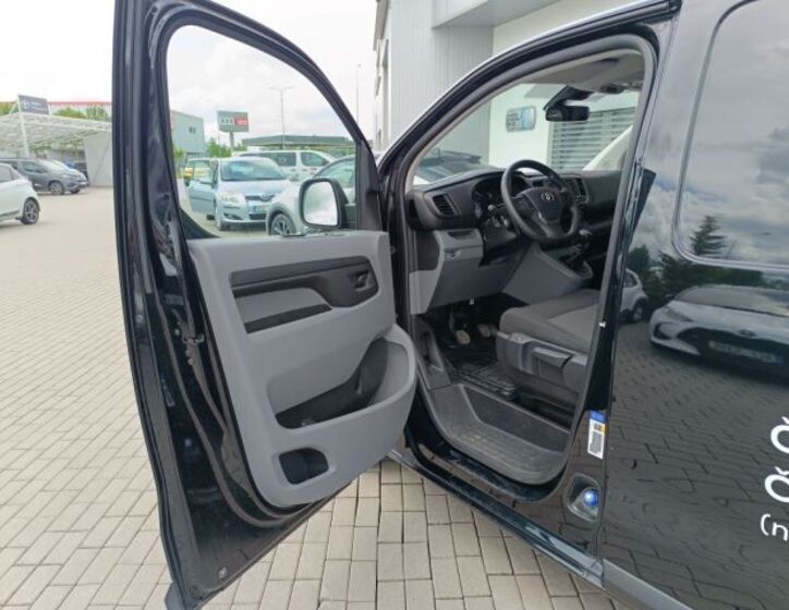 Toyota ProAce 13