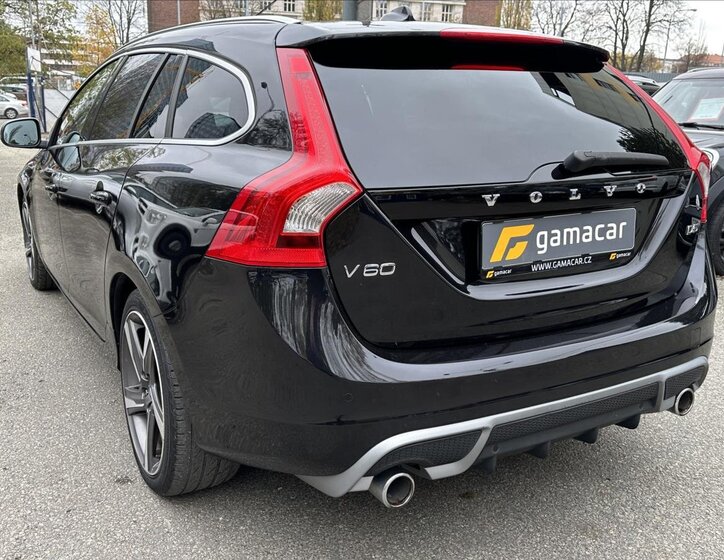 Volvo V60 Kombi 2,4 l 158 kw