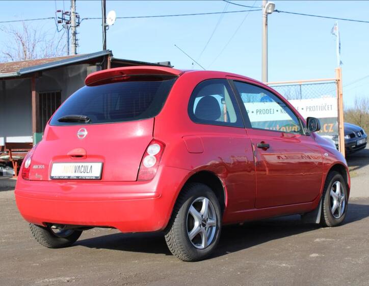 Nissan Micra 5