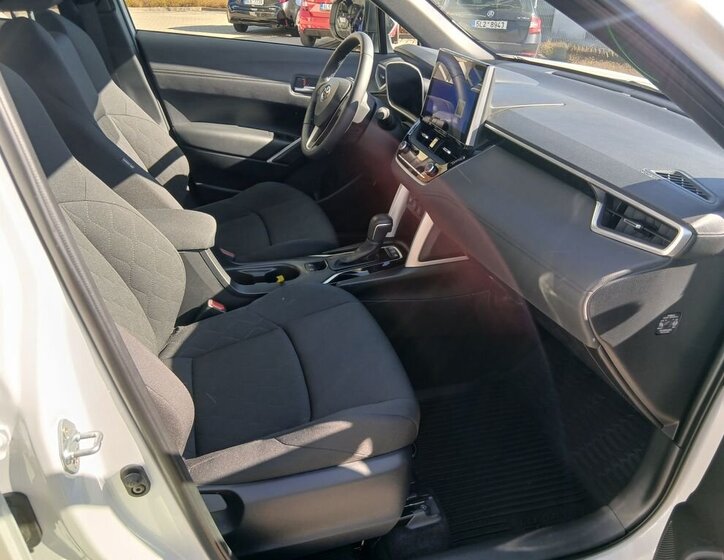 Toyota Corolla Cross SUV / Terénní 2,0 l 112 kw
