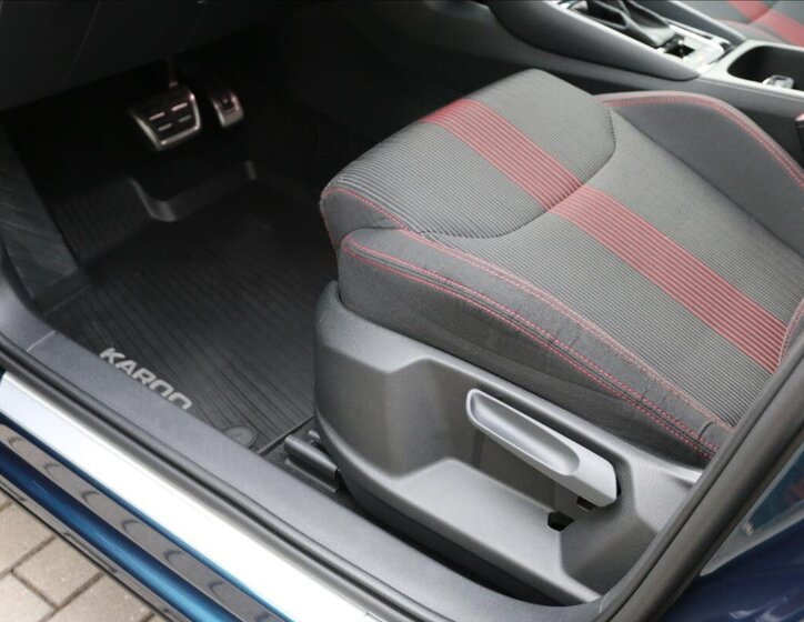 Škoda Karoq Kombi 1,6 l 85 kw