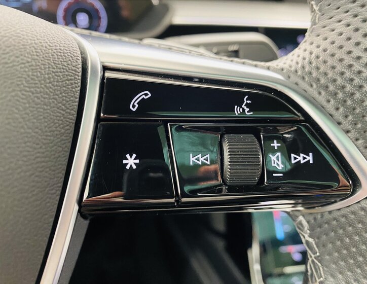 Audi e-tron SUV 0,0 370 kw