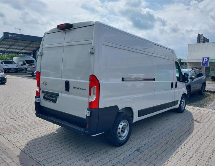 Toyota Proace Max 5