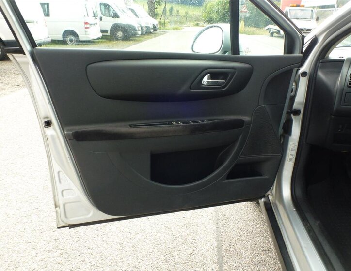 Citroën C4 Sedan / Limuzína 1,6 l 80 kw