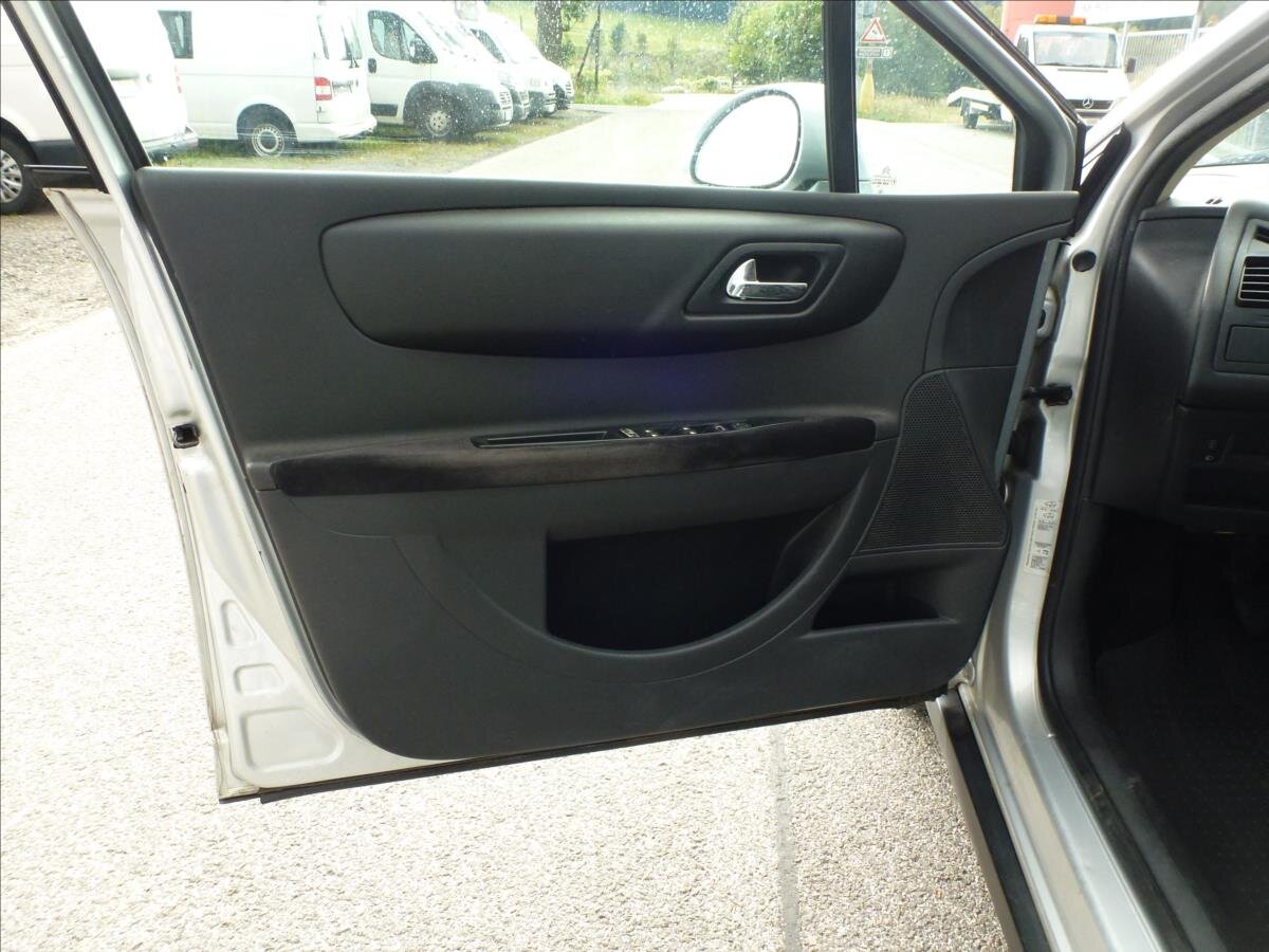 Citroën C4 Sedan / Limuzína 1,6 l 80 kw