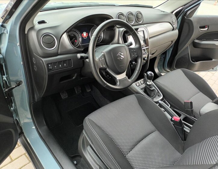 Suzuki Vitara SUV 1,4 l 103 kw
