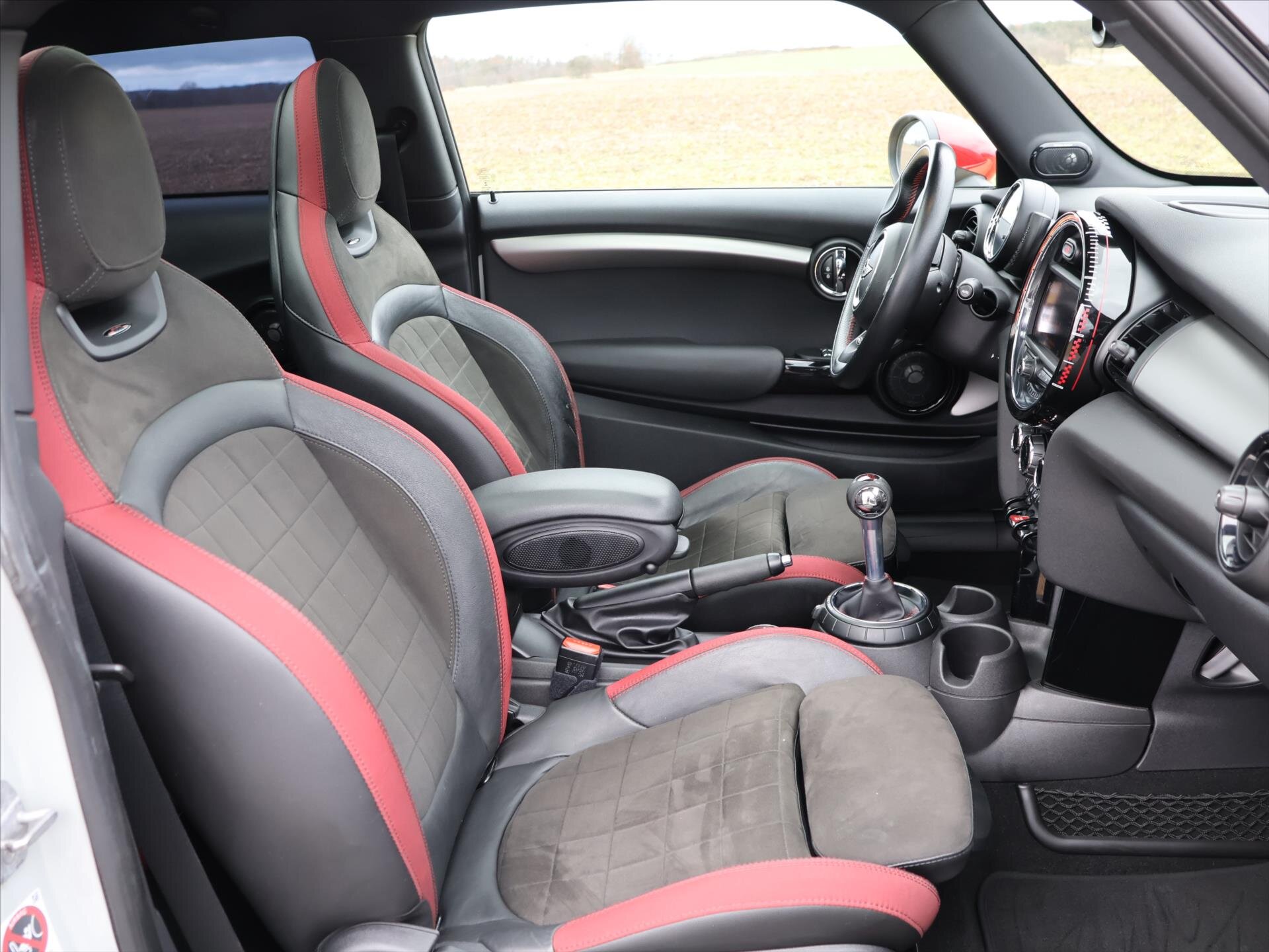 Mini Cooper Hatchback 2,0 l 170 kw