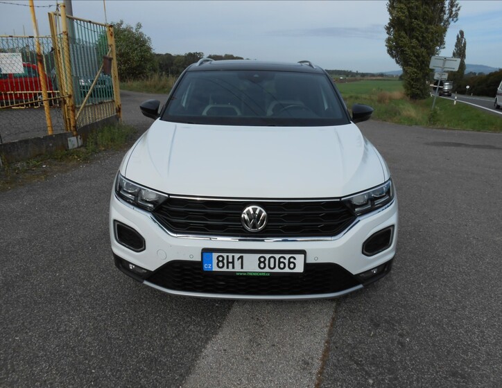 Volkswagen T-Roc 3