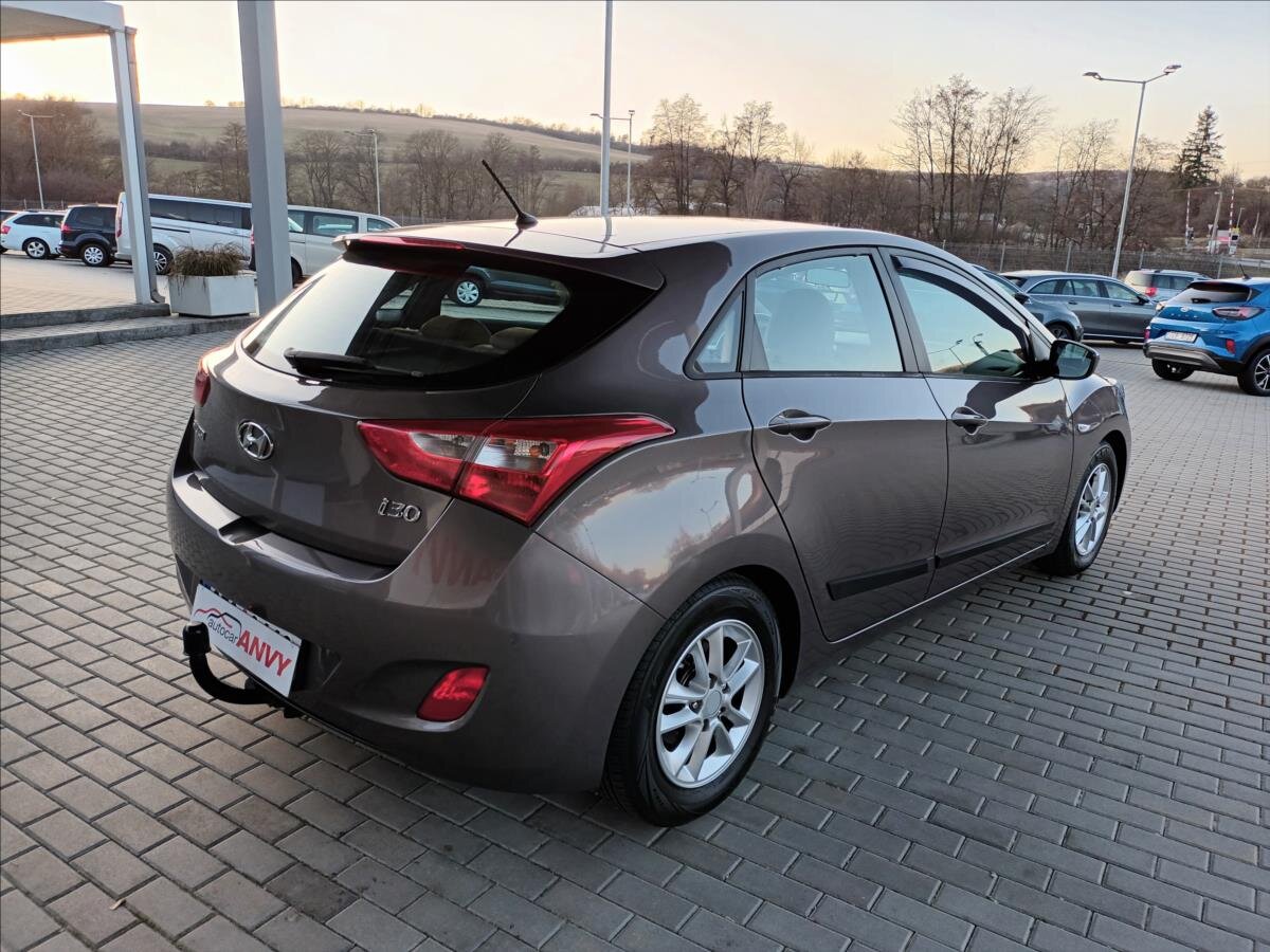 Hyundai i30 Hatchback 1,6 l 88 kw