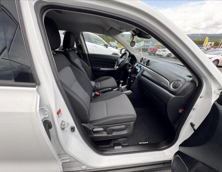 Suzuki Vitara 11