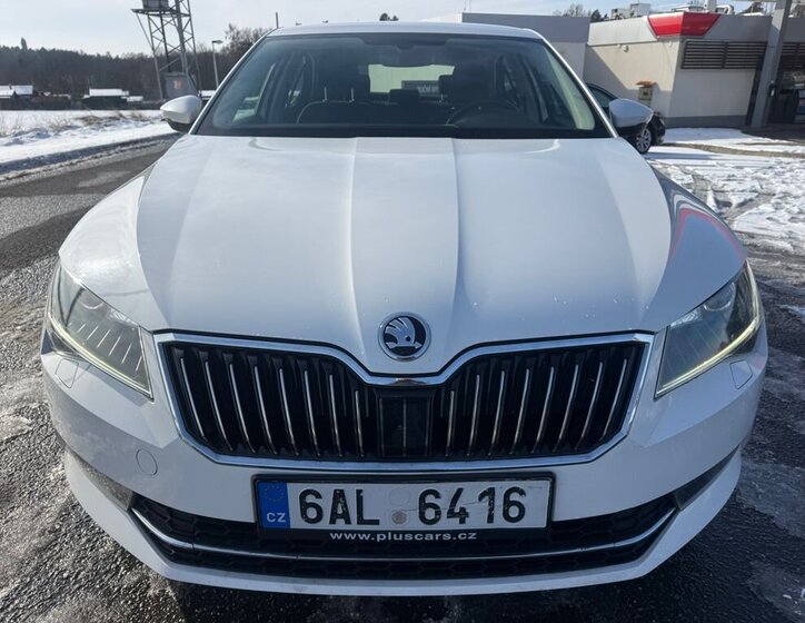 Škoda Superb Liftback 2,0 l 110 kw