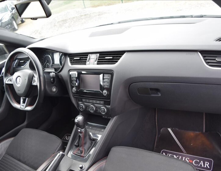 Škoda Octavia Sedan / Limuzína 2,0 l 135 kw