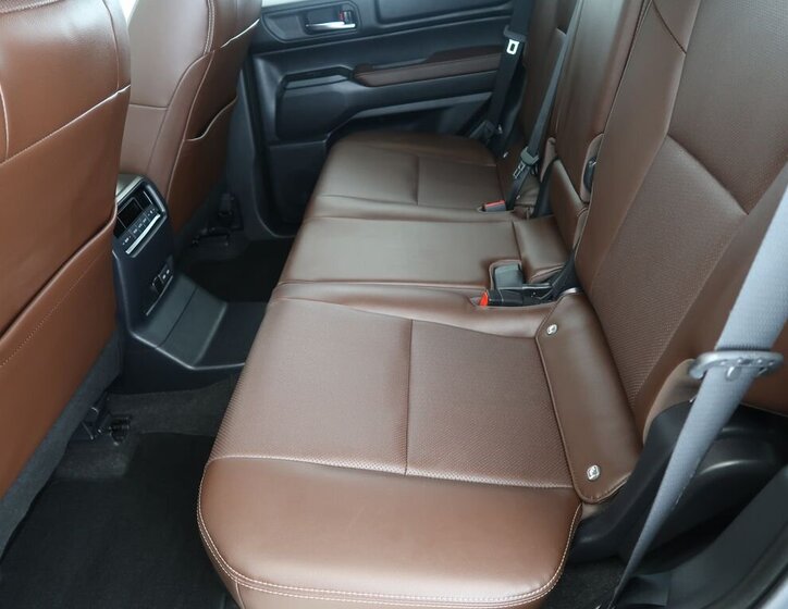 Toyota Land Cruiser SUV / Terénní 2,8 l 151 kw