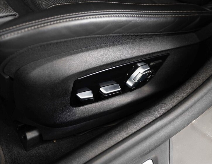 BMW Řada 5 Sedan / Limuzína 4,4 l 390 kw