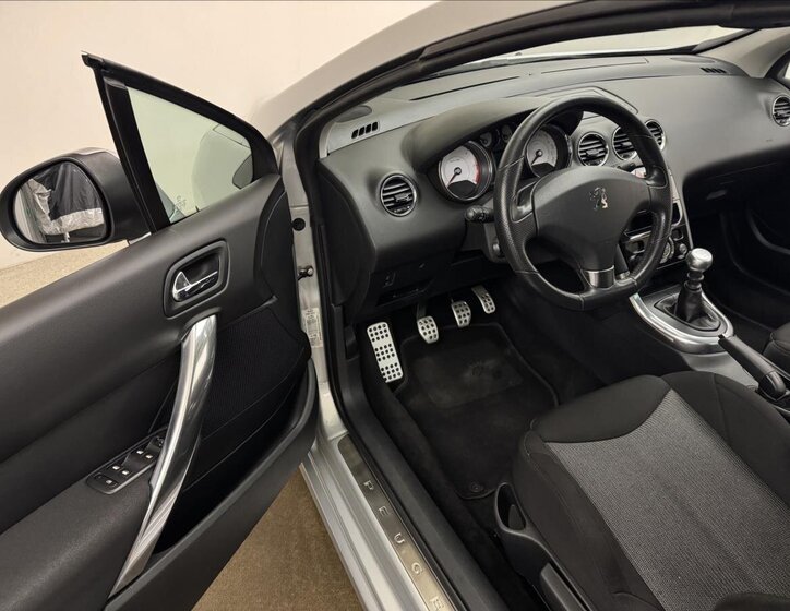 Peugeot 308 Kabriolet 1,6 l 82 kw