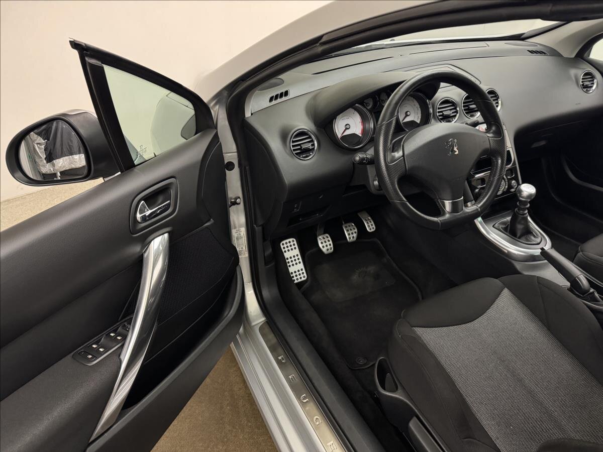 Peugeot 308 Kabriolet 1,6 l 82 kw