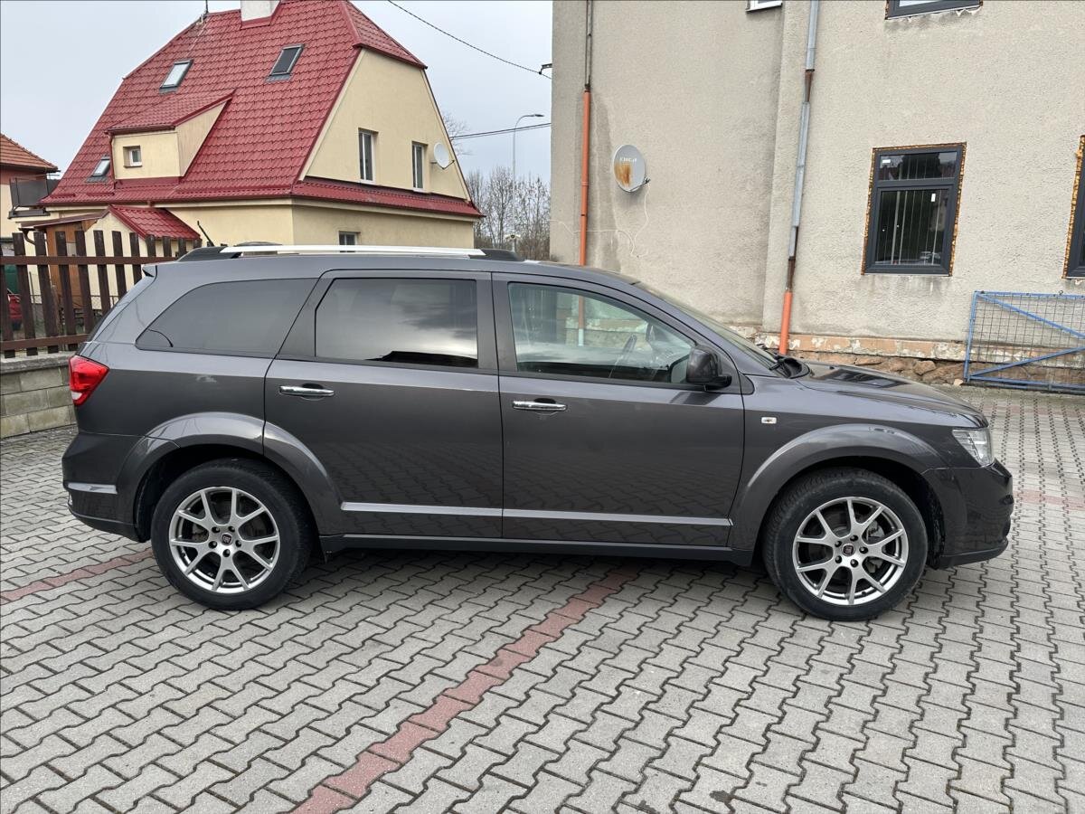 Fiat Freemont SUV / Terénní 2,0 l 125 kw