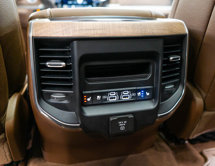 Dodge RAM Pick-up 5,7 l 291 kw