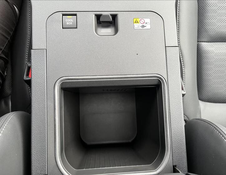 Toyota Land Cruiser 33