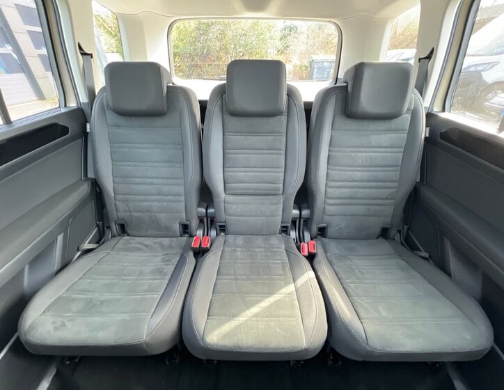 Volkswagen Touran MPV 1,5 l 110 kw