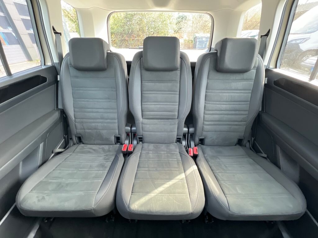 Volkswagen Touran MPV 1,5 l 110 kw