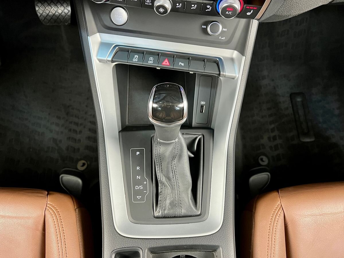 Audi Q3 SUV / Terénní 2,0 l 140 kw