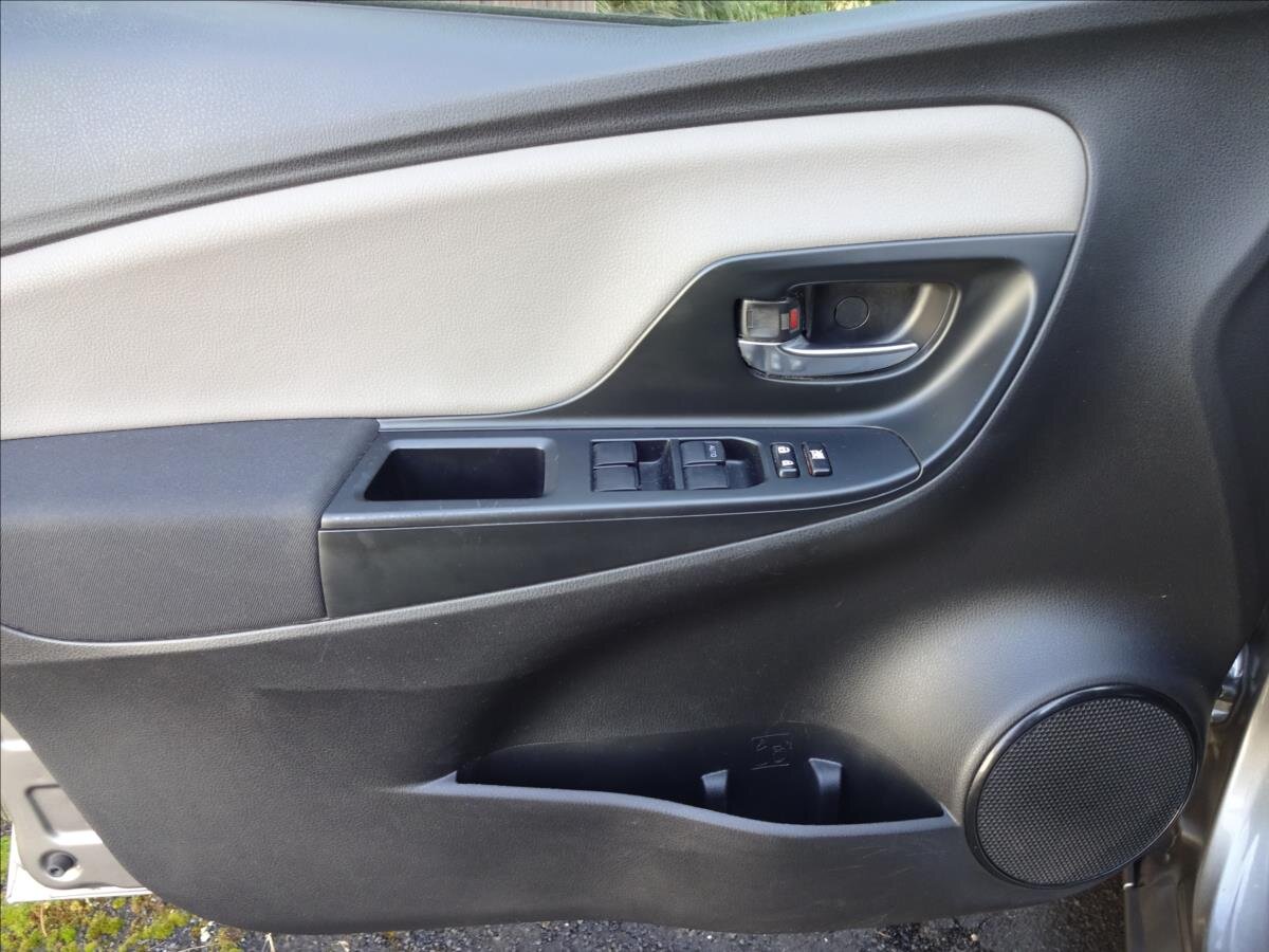 Toyota Yaris Kombi 1,3 l 73 kw