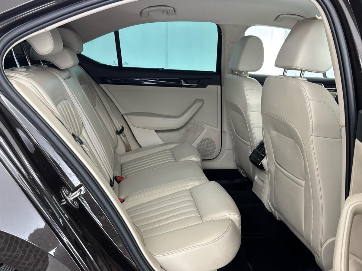 Škoda Superb Liftback 2,0 l 206 kw