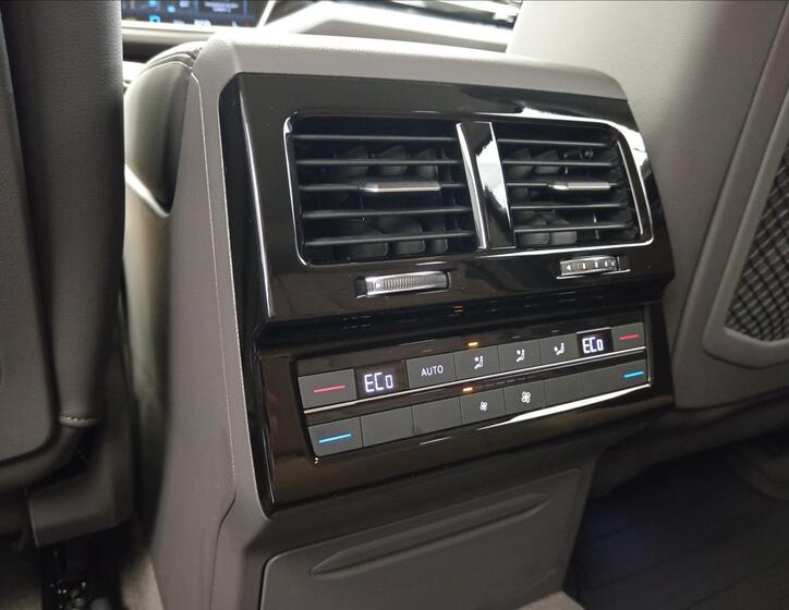 Volkswagen Touareg 20