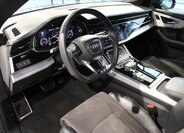 Audi Q8 SUV 3,0 l 210 kw