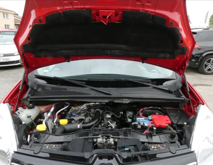 Renault Kangoo MPV 1,2 l 84 kw