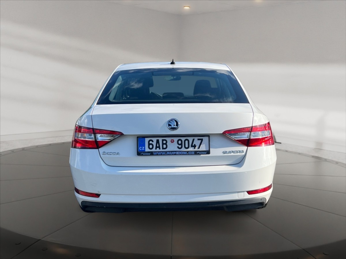 Škoda Superb