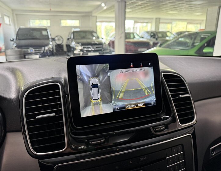 Mercedes-Benz GLE SUV / Terénní 4,7 l 335 kw