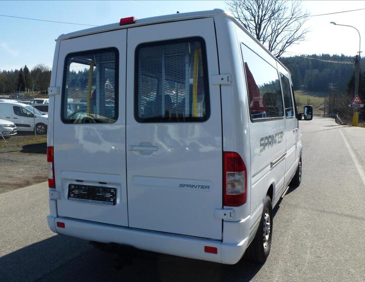 Mercedes-Benz Sprinter 10