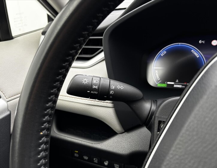 Toyota RAV4 SUV 2,5 l 131 kw