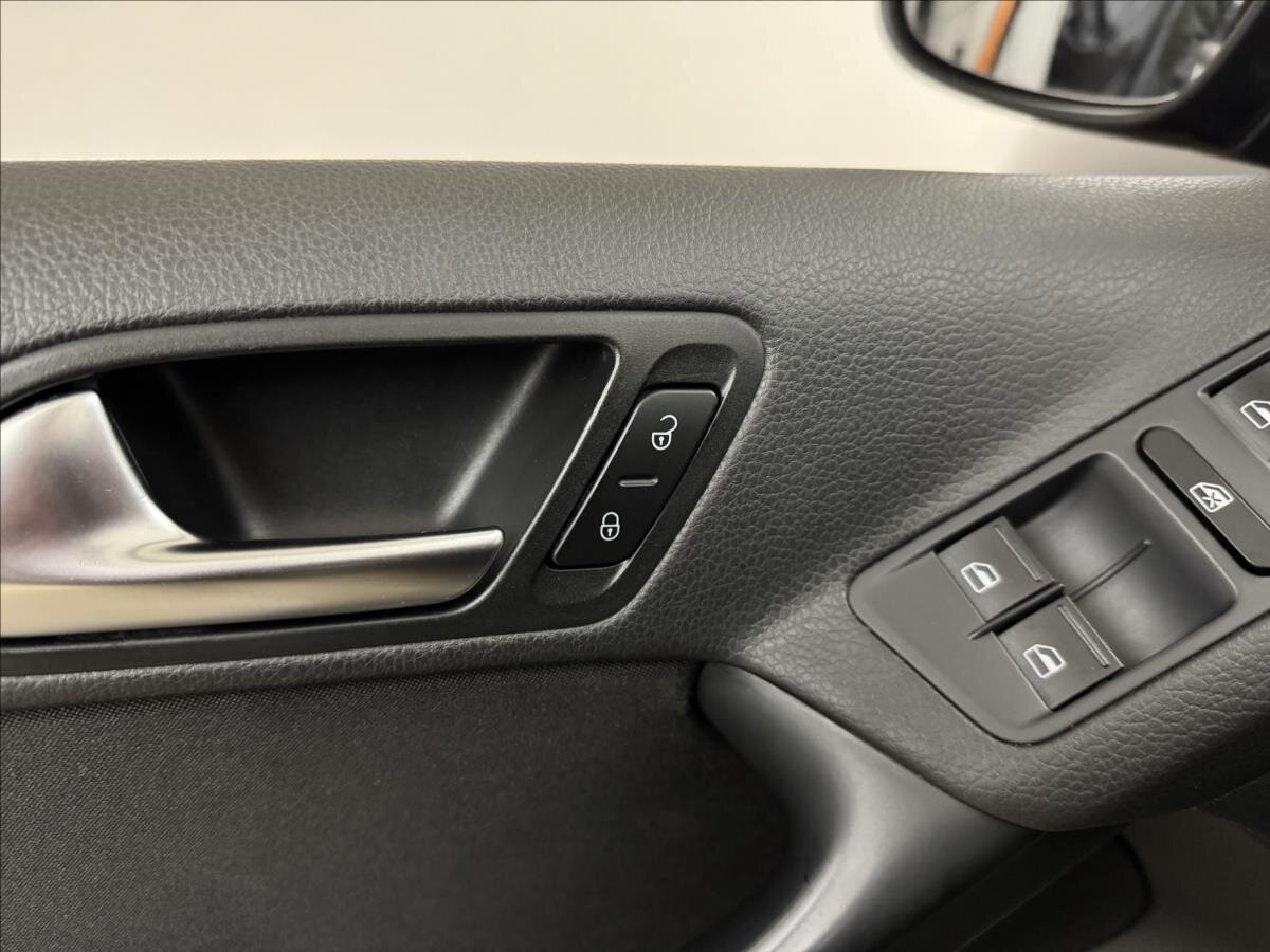 Volkswagen Tiguan SUV / Terénní 2,0 l 110 kw