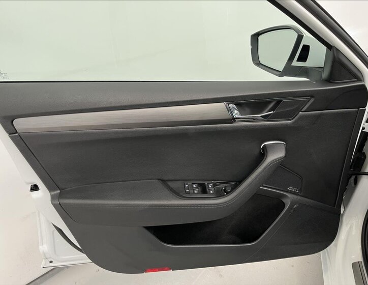 Škoda Superb Kombi 1,4 l 160 kw