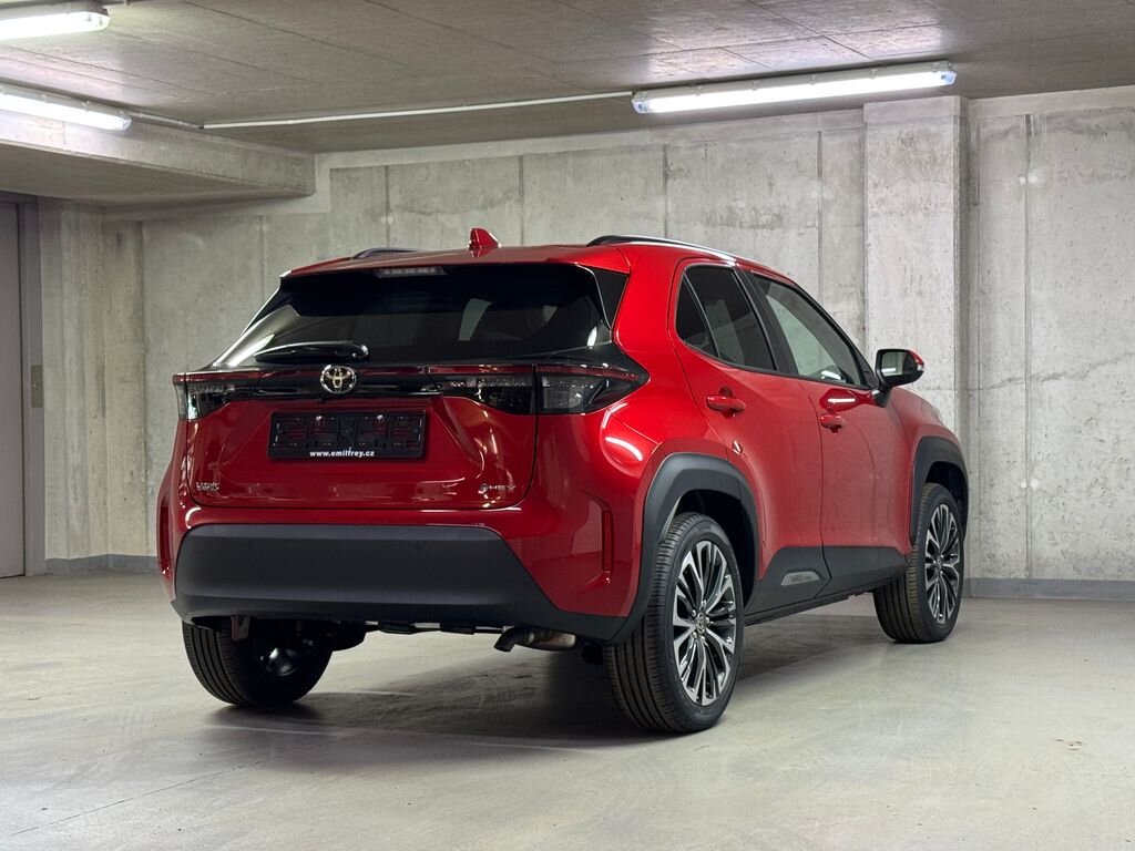 Toyota Yaris Cross SUV 1,5 l 68 kw