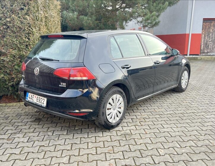 Volkswagen Golf Hatchback 1,2 l 77 kw