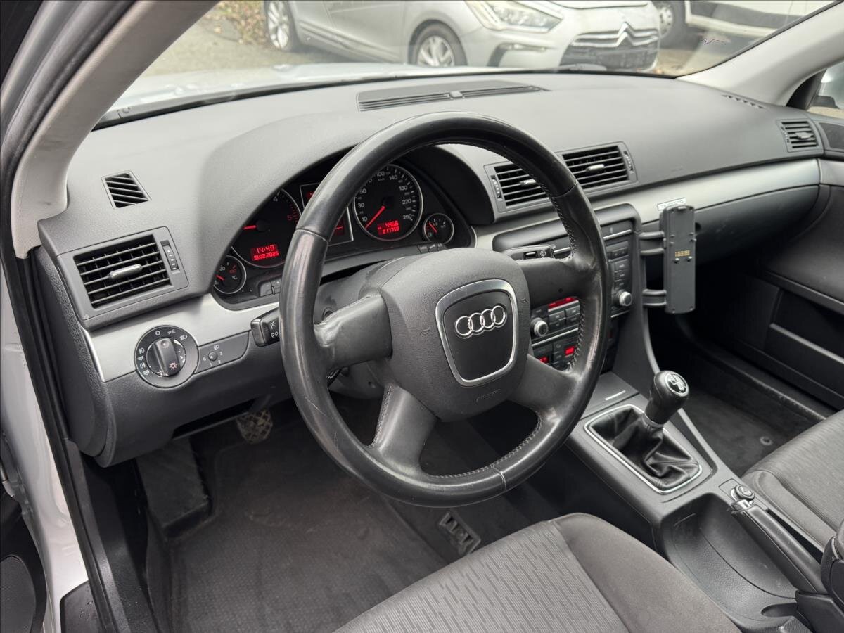 Audi A4 Kombi 2,0 l 103 kw