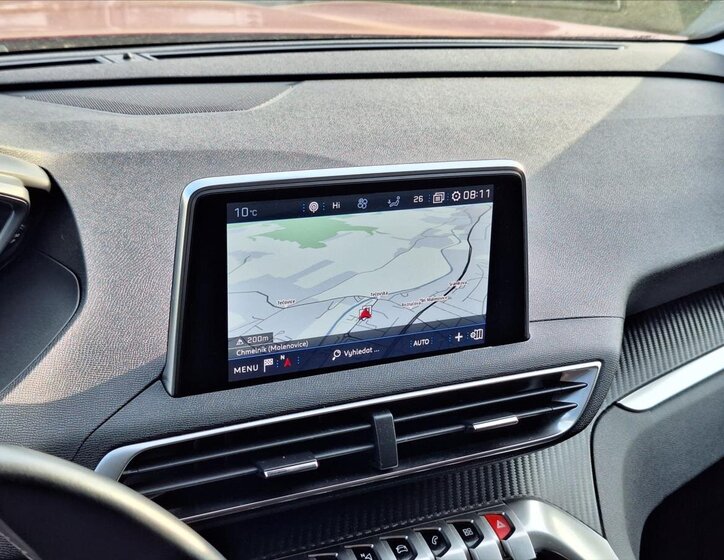 Peugeot 3008 SUV / Terénní 1,5 l 96 kw