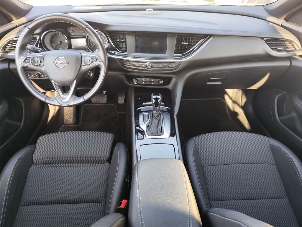 Opel Insignia Kombi 2,0 l 128 kw