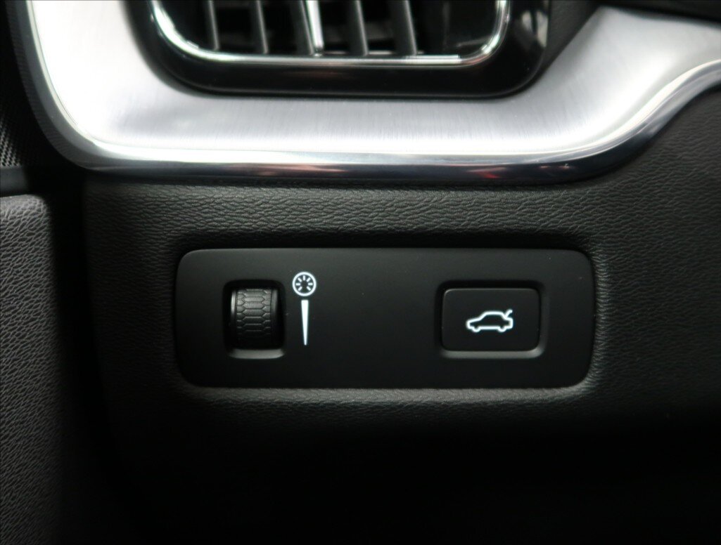 Volvo XC60 SUV 2,0 l 140 kw